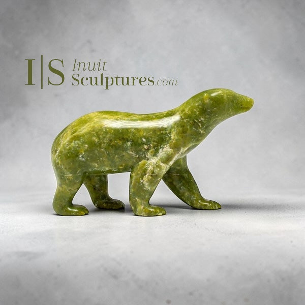 Ours vert marcheur vintage de 18 cm (7 pouces) par Henry Evaluardjuk *Homeward*