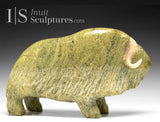 VINTAGE 9" Muskox by Seepee Ipeeli *Goldie*